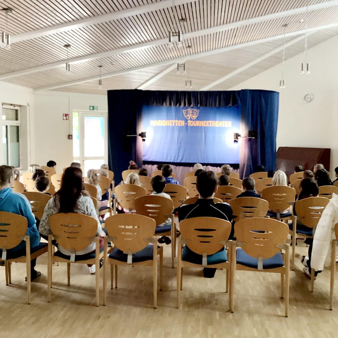 Marionettenbühne Grünholz